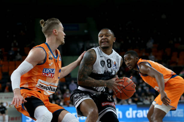 超级联赛的 超级联赛的