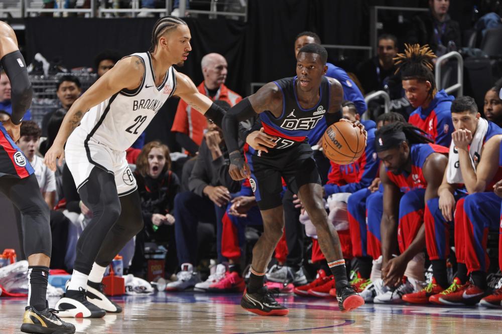 当他接近篮 当他接近篮