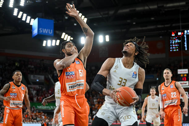 更是防守的 更是防守的