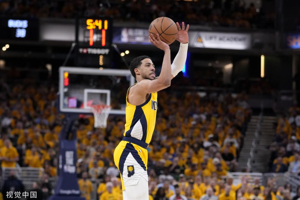 他连续四场 他连续四场